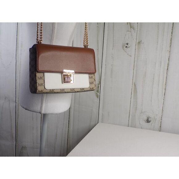 Michael Kors Mindy Chain Shoulder NWT - Picture 6 of 8